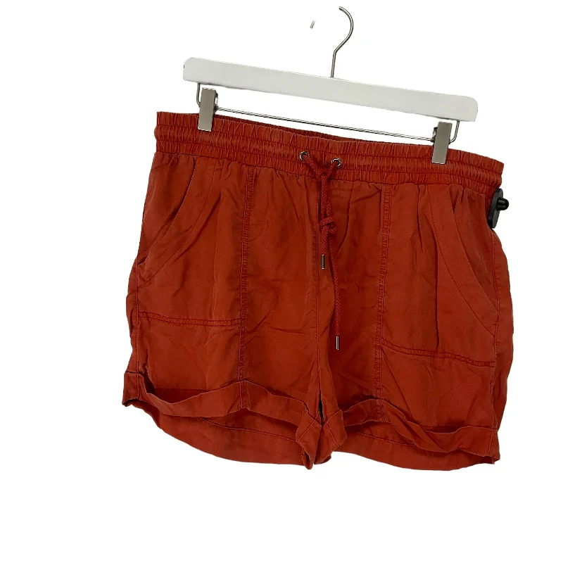 Shorts By Universal Thread  Size: L